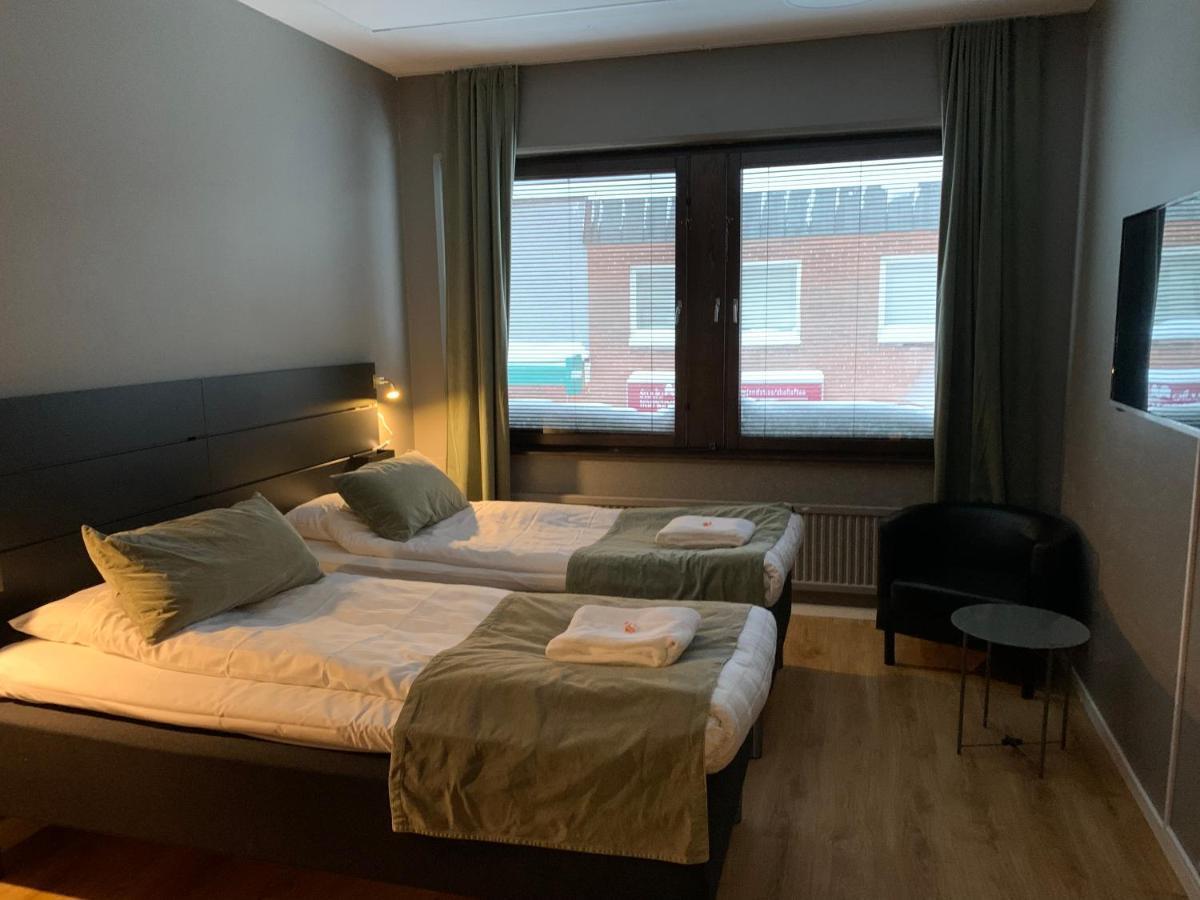 Skellefteå Hotel B&B Graenden מראה חיצוני תמונה