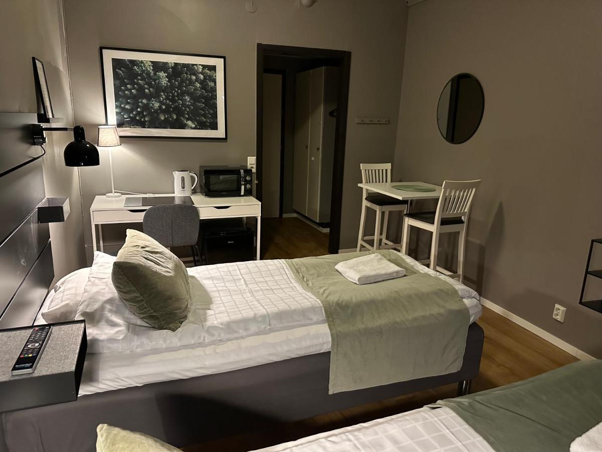 Skellefteå Hotel B&B Graenden מראה חיצוני תמונה