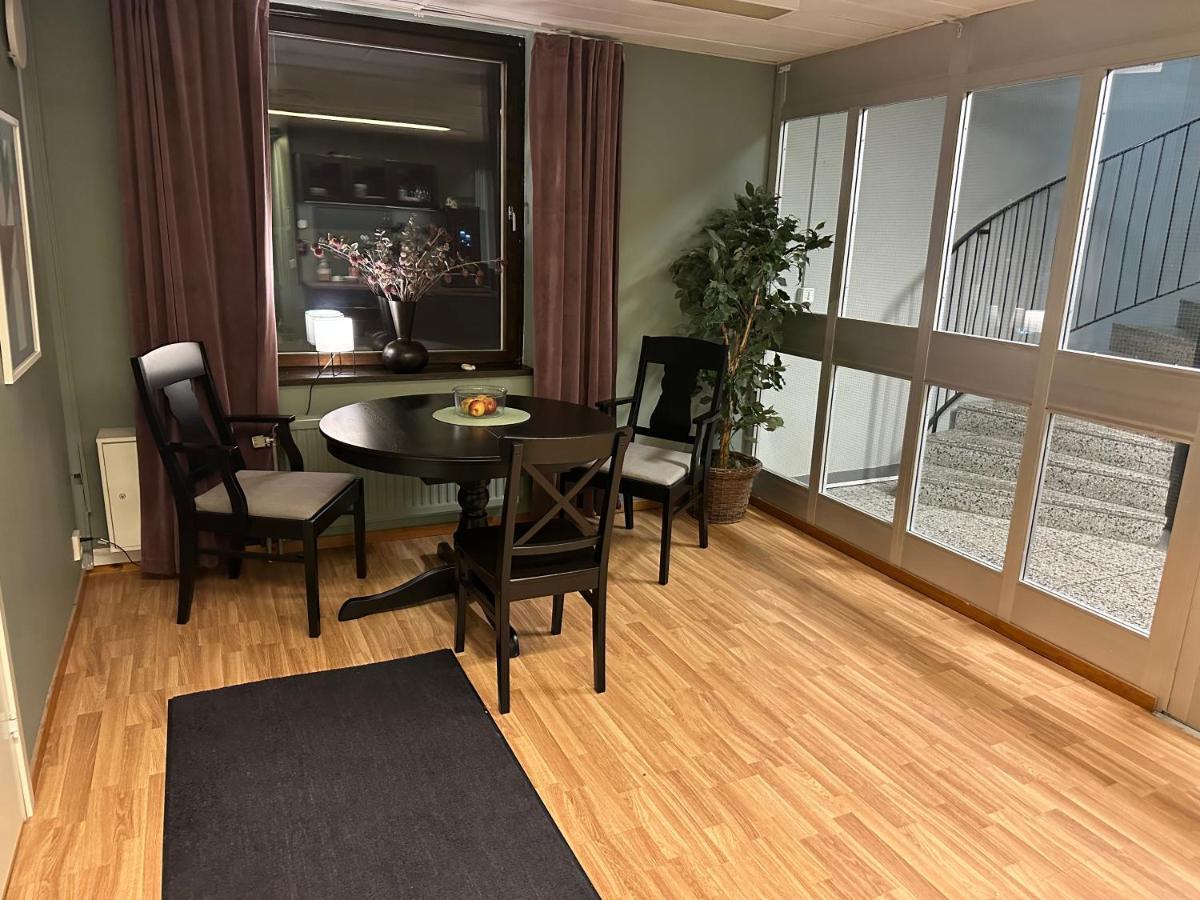 Skellefteå Hotel B&B Graenden מראה חיצוני תמונה