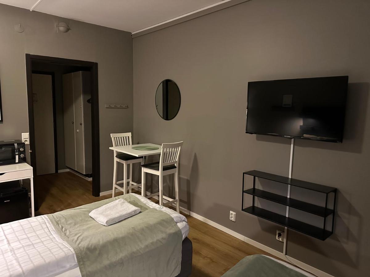 Skellefteå Hotel B&B Graenden מראה חיצוני תמונה